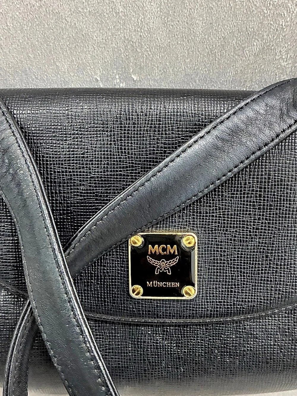 MCM Black Shoulder Bag Gold-Tone Hardware